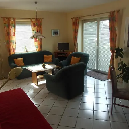 Haus Am Huegel Apartman *